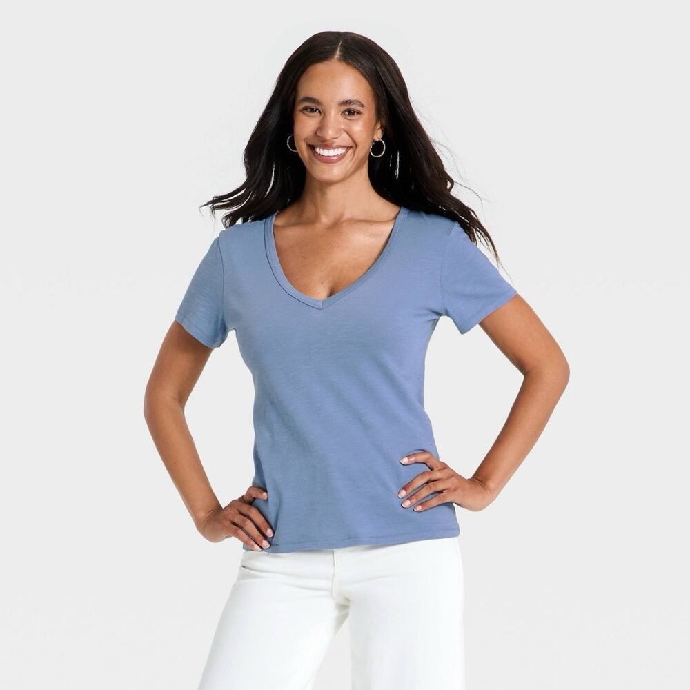 Universal Thread Womens Large Blue Vneck Tee Partial New Tag Cotton Casual
